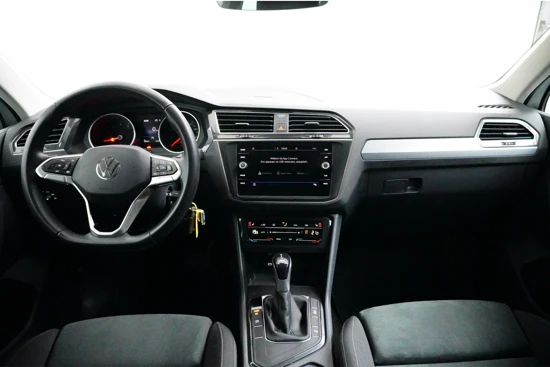 Volkswagen Tiguan 1.5 TSI 150PK DSG Life | Ergo Stoelen | Trekhaak | Camera