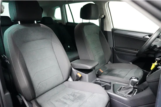 Volkswagen Tiguan 1.5 TSI 150PK DSG Life | Ergo Stoelen | Trekhaak | Camera