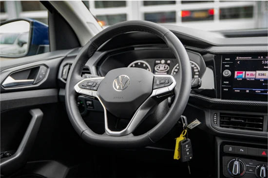 Volkswagen T-Cross Life 1.0TSI 95pk | Navigatie | Donker getint glas |