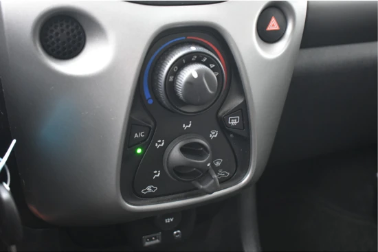 Peugeot 108 1.0 e-VTi Active | Airco | Bluetooth Telefoonverbinding | Mistlampen | Elektr. Ramen |