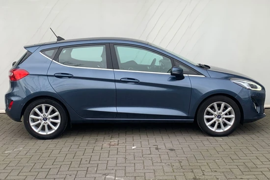 Ford Fiesta 1.0 EcoBoost 100pk Titanium | Camera | Navi | Cruise control | ECC-Airco | Voorruit verwarming | PDC voor & achter | 16 Inch | E