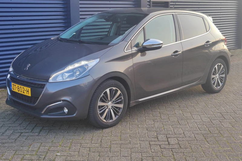 Peugeot 208 1.2 PureTech 110pk Allure Automaat