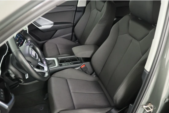 Audi Q3 35 TFSI 150PK S-Tronic | Trekhaak | Navi By App | Climate Control | Stoelverarming | Sportstoelen | Elektrische achterklep | Vir