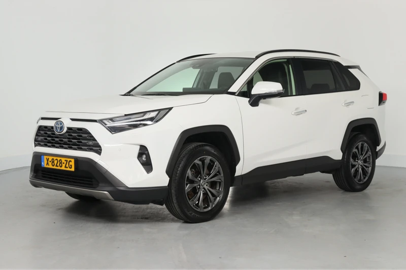 Toyota RAV4 2.5 Hybrid AWD Executive | Trekhaak 1650kg Trekvermogen | Leder | Camera | Apple Carplay/Android Auto | Climate Control | Elektr