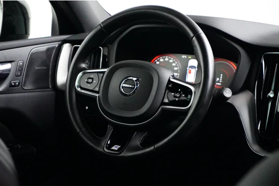 Volvo XC60 T8 R-design | Intellisafe Pro Line | Winter Line | 360o Camera | Panoramadak | 21" wielen | Harman Kardon |