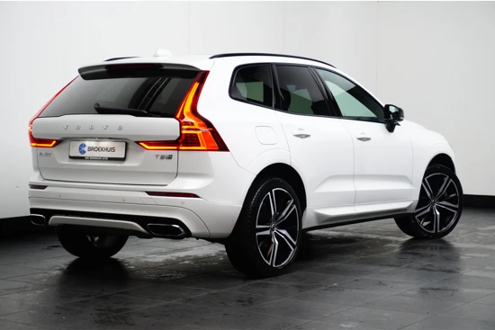 Volvo XC60 T8 R-design | Intellisafe Pro Line | Winter Line | 360o Camera | Panoramadak | 21" wielen | Harman Kardon |