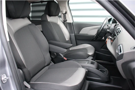 Citroën C4 Picasso 1.6 TURBO 165PK SHINE AUTOMAAT / NAVI / CLIMA / LED / PDC / 17" LMV / CAMERA / KEYLESS / TREKHAAK / BLUETOOTH / CRUISECONTROL /