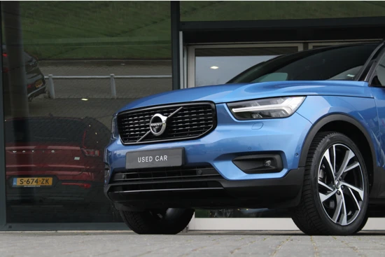 Volvo XC40 T5 AWD R-Design Intro Edition| Adaptive Cruise | Panoramadak | Harman/Kardon | 360° Camera | Mem. Seats | BLIS | Trekhaak