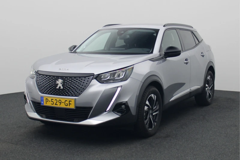 Peugeot 2008 1.2 Allure Pack | Trekhaak | 3D Navi | Camera | Virtueel Dashboard | Leder/Stof | 17" Lichtmetalen v