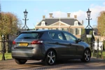 Peugeot 308 1.2 ALLURE AUTOMAAT | LEDER | NAVI | CAMERA | CLIMA | STOELVERWARMING | CRUISE | PARK SENS V+A | LED | 17' LM. VELGEN | TREKHAAK