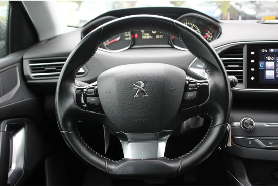 Peugeot 308 1.2 ALLURE AUTOMAAT | LEDER | NAVI | CAMERA | CLIMA | STOELVERWARMING | CRUISE | PARK SENS V+A | LED | 17' LM. VELGEN | TREKHAAK