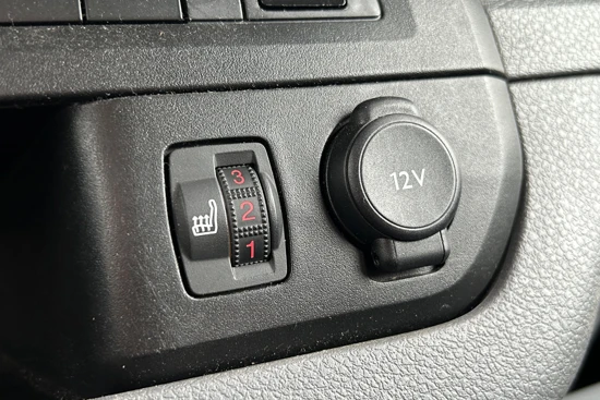 Opel Vivaro 2.0CDTI L3H1 180pk | Automaat | Alarmsysteem | TREKHAAK | Stoelverwarming | Adaptieve cruise control | Apple Carplay/Android Aut