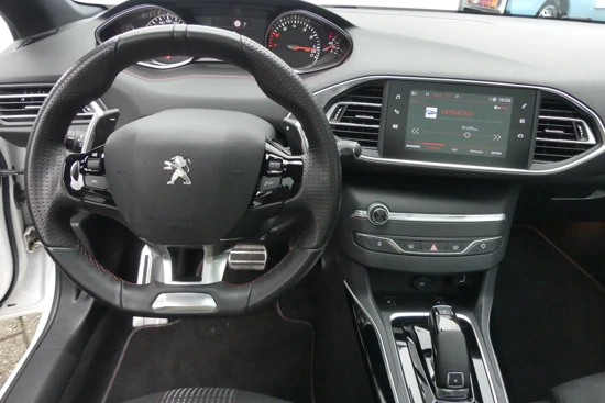 Peugeot 308 SW 1.2 PureTech 130PK GT-line Automaat | MASSAGESTOELEN | KEYLESS ENTRY/START |