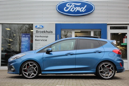 Ford Fiesta 1.5EB ST-3 | NL-AUTO! | DEALER OH! | PERFORMANCE PACK | MILLTEK | PANODAK | RECARO | NAVI | CAMERA | B&O AUDIO | CLIMA | WINTERP