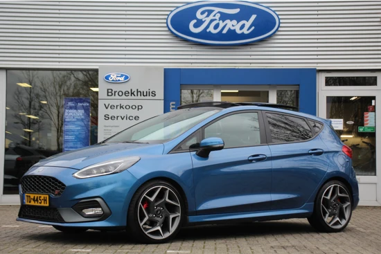 Ford Fiesta 1.5EB ST-3 | NL-AUTO! | DEALER OH! | PERFORMANCE PACK | MILLTEK | PANODAK | RECARO | NAVI | CAMERA | B&O AUDIO | CLIMA | WINTERP