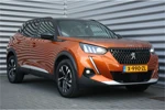 Peugeot 2008 1.2 PURETECH 130PK GT-LINE AUTOMAAT / NAVI / LEDER / CLIMA / PDC / 17" LMV / CAMERA / KEYLESS / FULL-LED / AFN. TREKHAAK / WINTE