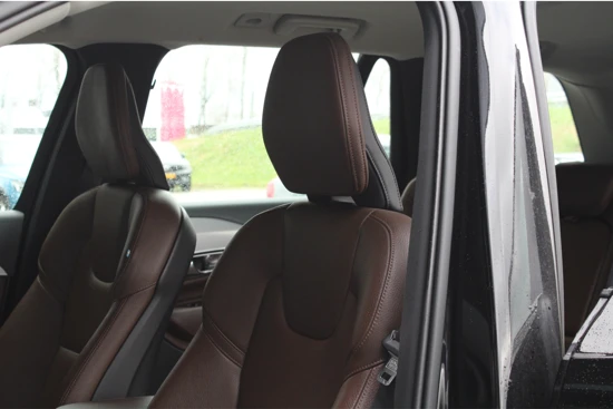 Volvo XC90 T5 AWD Momentum | Adaptive Cruise | LED | Pilot Assist | Parkeerhulp | Leder | Trekhaak | 7-Persoons