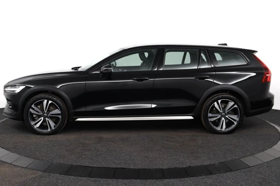 Volvo V60 Cross Country B5 AWD Ultimate