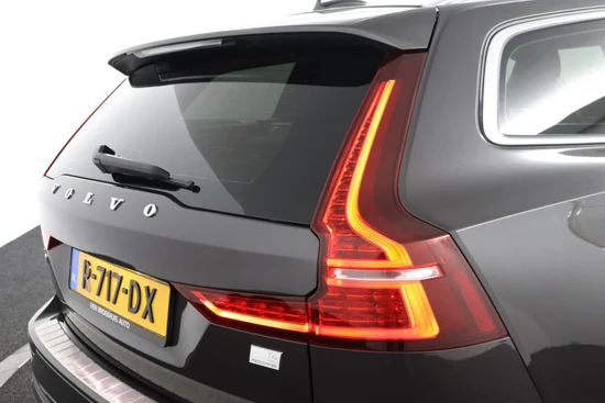 Volvo V60 2.0 T6 Recharge AWD Plus Bright Long Range | Stoel & stuurwielverwarming | Semi elektrische trekhaak | Adaptieve cruise control