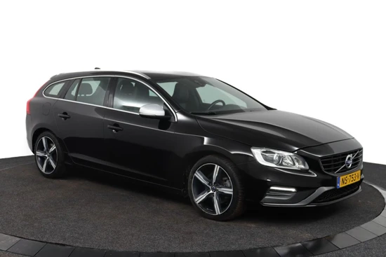 Volvo V60 T3 NORDIC+ SPORT R-DESIGN | Stoelverwarming | Vaste trekhaak |