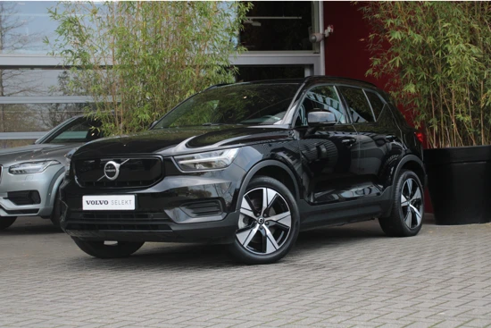 Volvo XC40 Recharge Twin AWD 408pk Plus | 12% bijtelling! | Trekhaak | Adaptive Cruise | Camera | Dodehoeksensoren