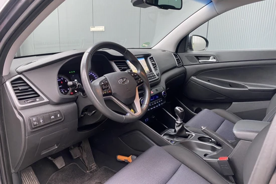 Hyundai Tucson 1.6 GDI 130pk Comfort | Led | Camera | Climate | Navigatie | 17" Lichtmetaal | Afn. Trekhaak | 1e Eigenaar | Parkeer Assistent |