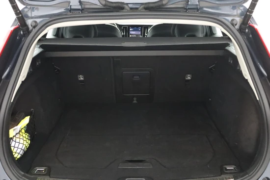 Volvo V60 B4 Aut-7 Plus Bright | Elektrisch verstelbare voorstoelen incl. geheugen | Stuurverwarming | Verwarm