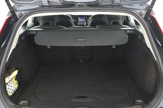 Volvo V60 B4 Aut-7 Plus Bright | Elektrisch verstelbare voorstoelen incl. geheugen | Stuurverwarming | Verwarm