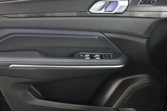 Lynk & Co 01 1.5 TD Plug In Hybride Automaat-7 | Visual Park Assist (incl. 360° view) | Panoramisch schuif-/kantelda