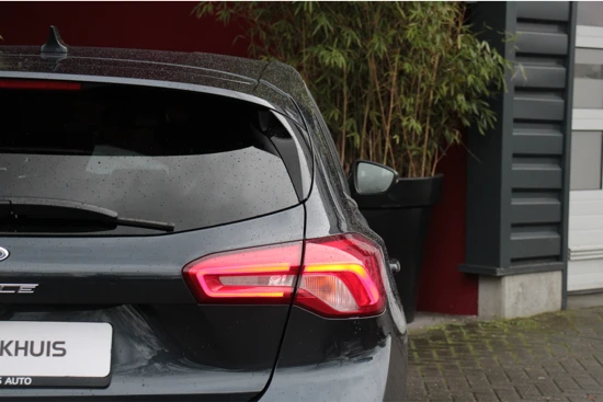 Ford Focus 1.5 EcoBoost 150pk Automaat VIGNALE | Trekhaak | Adaptive Cruise | B&O Audio | Head-up display | Camera | Stuurverwarming