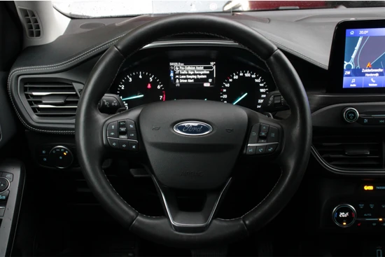 Ford Focus 1.5 EcoBoost 150pk Automaat VIGNALE | Trekhaak | Adaptive Cruise | B&O Audio | Head-up display | Camera | Stuurverwarming