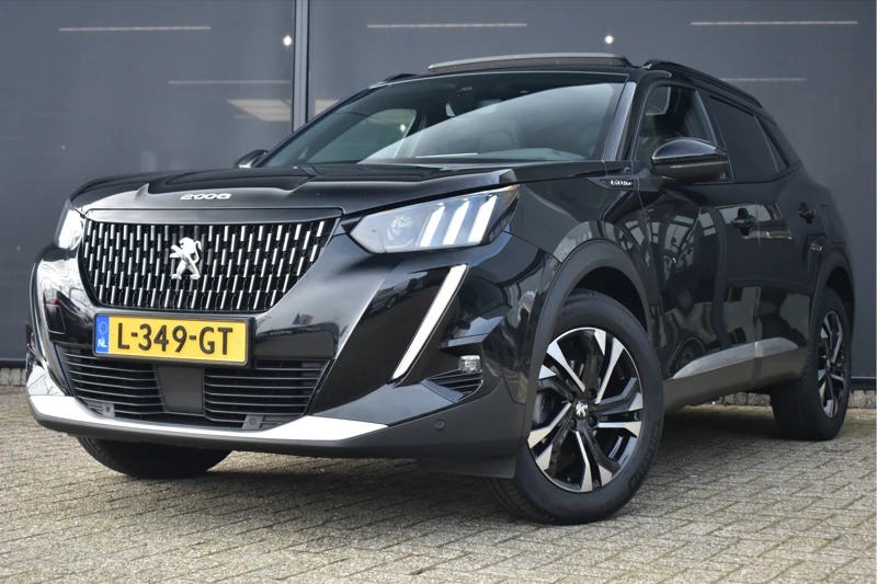 Peugeot 2008 1.2 PureTech GT-Line 130pk Automaat | Schuif-/Kanteldak | Navigatie | Stoelverwarming | Full-LED | Achteruitrijcamera | Climate