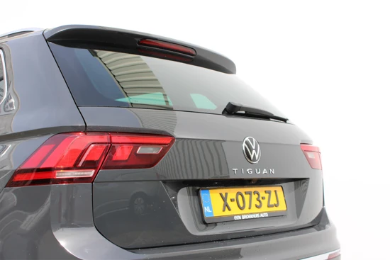 Volkswagen Tiguan 1.5 TSI Elegance | Camera | Alcantara | PDC v+a | Stoel & Stuur verwarming | Elek.Trekhaak