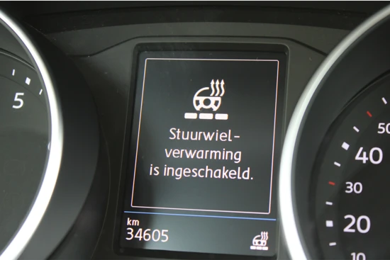 Volkswagen Tiguan 1.5 TSI Elegance | Camera | Dodehoek Detector | Alcantara | PDC v+a | Stoel & Stuur verwarming | Elek.Trekhaak