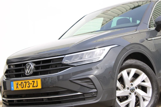 Volkswagen Tiguan 1.5 TSI Elegance | Camera | Alcantara | PDC v+a | Stoel & Stuur verwarming | Elek.Trekhaak