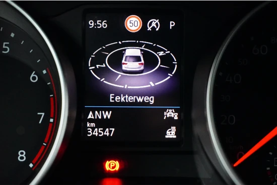 Volkswagen Tiguan 1.5 TSI Elegance | Camera | Dodehoek Detector | Alcantara | PDC v+a | Stoel & Stuur verwarming | Elek.Trekhaak