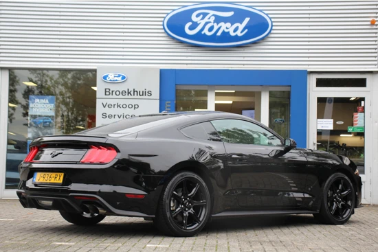 Ford Mustang Fastback 2.3EB AUTOMAAT | 1e EIGENAAR! | PERFORMANCE UITLAAT | DEALER ONDERHOUDEN! | NAVI (INCL APPLE CARPLAY & ANDROID AUTO | C