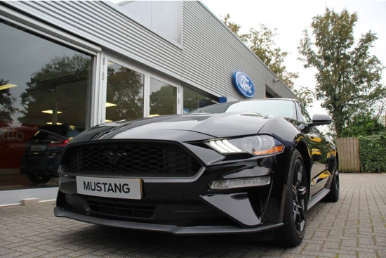 Ford Mustang Fastback 2.3EB AUTOMAAT | 1e EIGENAAR! | PERFORMANCE UITLAAT | DEALER ONDERHOUDEN! | NAVI (INCL APPLE CARPLAY & ANDROID AUTO | C