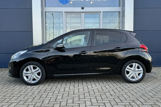 Peugeot 208 5-deurs Signature 1.2 PureTech 82pk | Sensoren achter | Navi | Cruise Control | Carplay