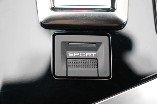 Peugeot 5008 1.2 PURETECH 130PK 7-ZITS GT-LINE AUTOMAAT / NAVI / LEDER / CLIMA / PDC / 18" LMV / AGR / KEYLESS / TREKHAAK / FULL-LED / WINTER