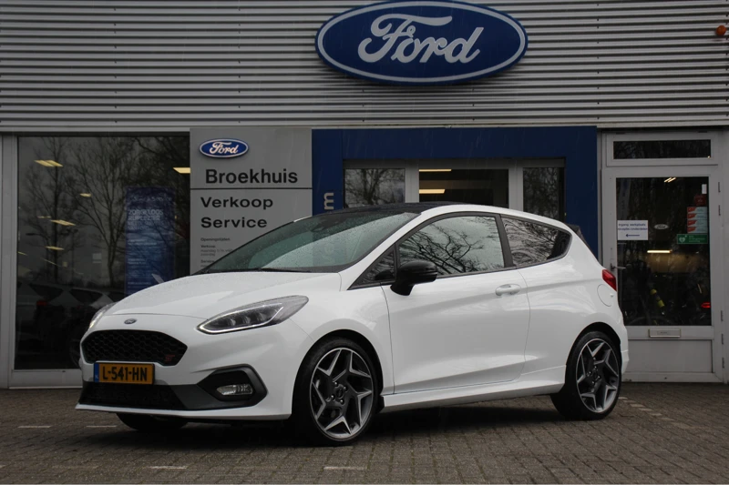 Ford Fiesta 1.5EB ST-3 BLACK-PACK | PERFORMANCE | CAMERA | WINTERPACK | B&O AUDIO | NAVI | CRUISE | LAUNCH CONTROL | LIJN DETECTIE | PARKEER