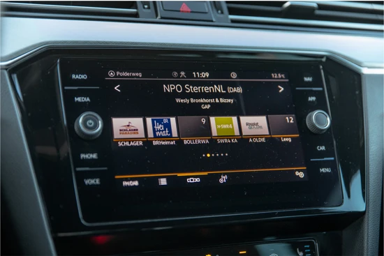 Volkswagen Passat 1.4 TSI 218pk PHEV GTE Business | Camera | Stoelverwarming | Navigatie | Carplay