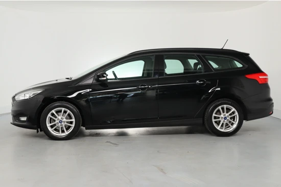 Ford Focus Wagon 1.0 Lease Edition | Dealer Onderhouden! | Navi | Trekhaak | Airco | Cruise | Parkeersensoren | Lichtmetalen Velgen