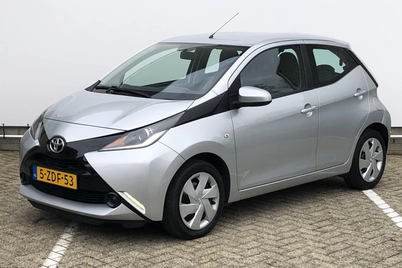 Toyota Aygo 1.0 VVT-i Automaat x-play