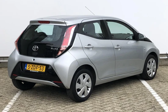 Toyota Aygo 1.0 VVT-i Automaat x-play