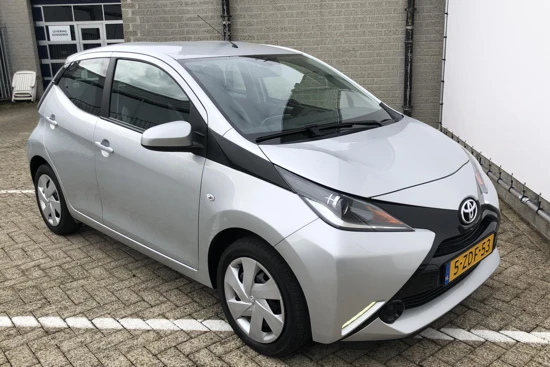 Toyota Aygo 1.0 VVT-i Automaat x-play