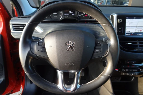 Peugeot 208 1.2 PureTech Allure | NAVIGATIE | CLIMATE CONTROL | ACHTERUITRIJCAMERA