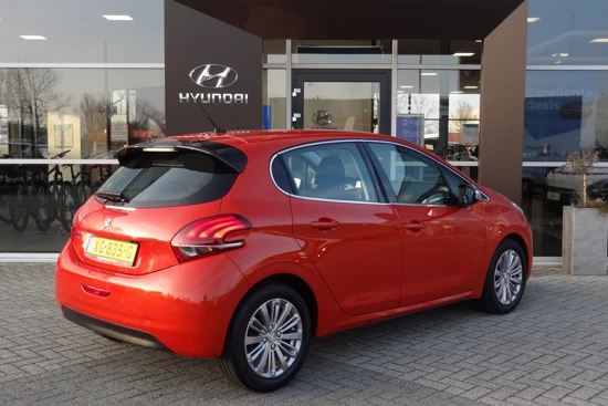 Peugeot 208 1.2 PureTech Allure | NAVIGATIE | CLIMATE CONTROL | ACHTERUITRIJCAMERA