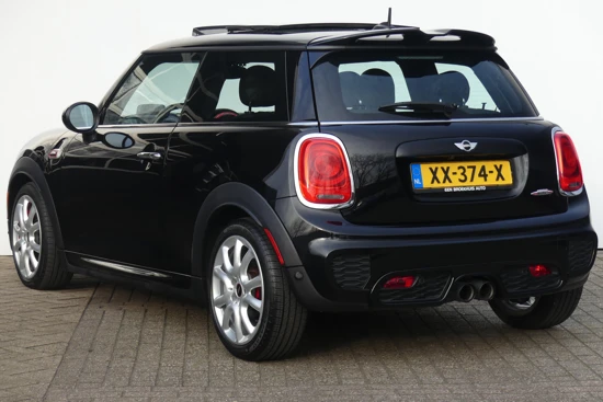 MINI John Cooper Works Chili 2.0 231PK | Automaat | JCW Uitlaat | Panoramadak | Leder | Head-Up Display |