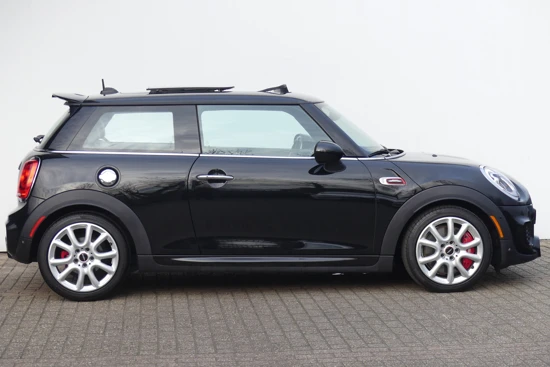 MINI John Cooper Works Chili 2.0 231PK | Automaat | JCW Uitlaat | Panoramadak | Leder | Head-Up Display |